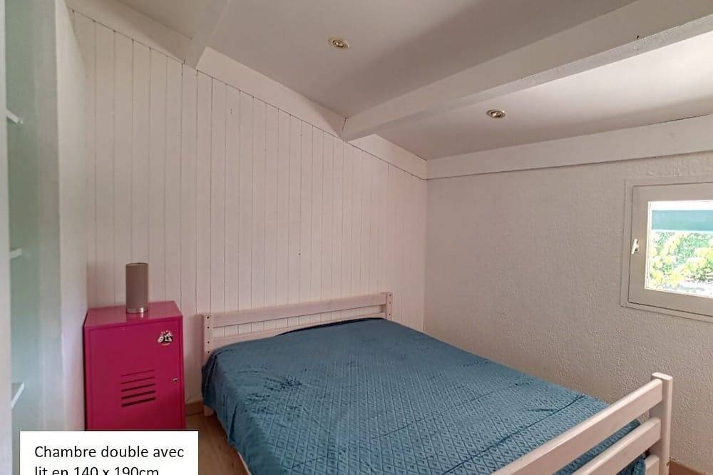 Atypical, bright house on the edge of a forest, ideal for a large family. in Sanguinet, Côte d’Argent