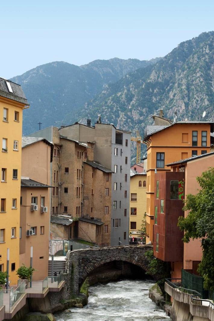 Hôtel pour 3 personnes, avec terrasse dans Escaldes-Engordany - 2