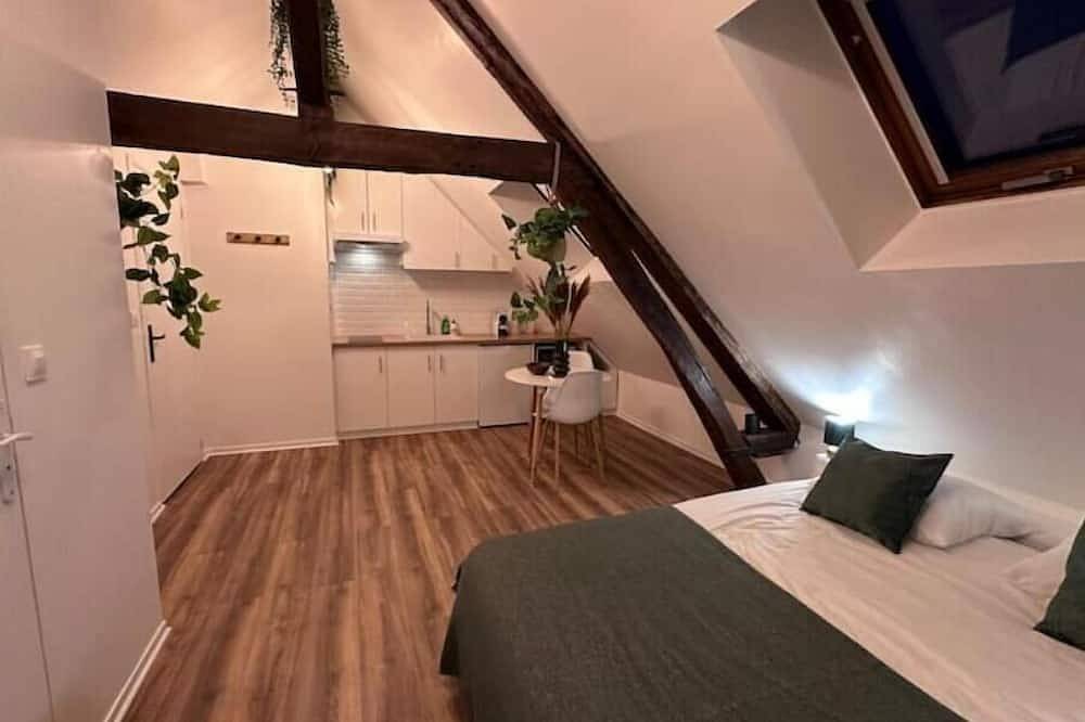 Entire apartment, Le Nid Douillet - Studio in Beauvais, Oise