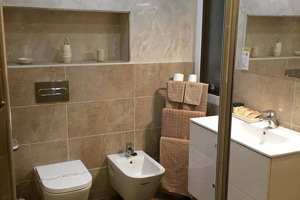 Appartement entier, Elégant appartement avec solarium privé - full optional in Costa del Silencio, Arona