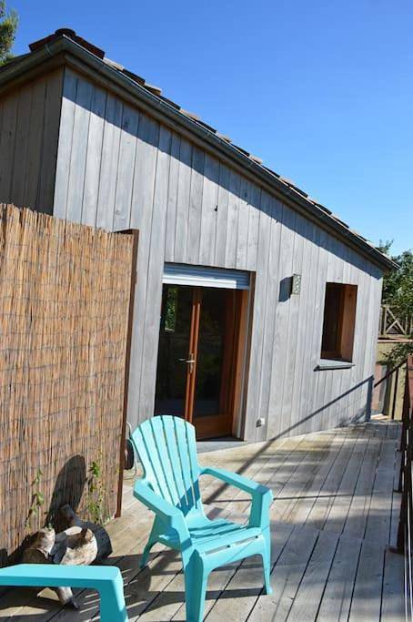 Chalet, quiet, with view and pool (at summertime) in Ventenac-Cabardès, Région de Carcassonne