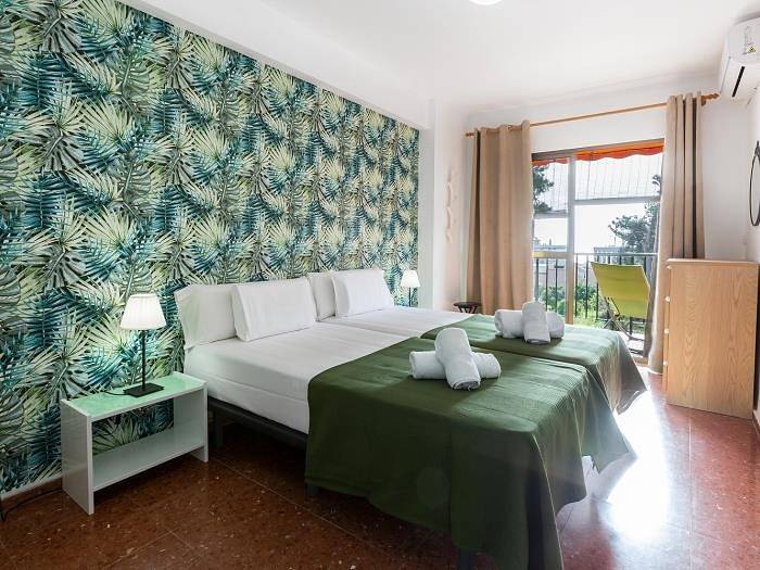 Ferienwohnung für 6 Personen, mit Garten und Meerblick sowie Pool und Terrasse - 1