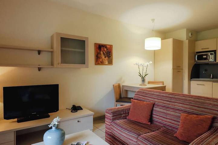 Hôtel pour 2 personnes à Divonne-les-Bains - 4