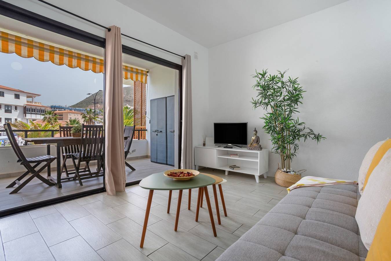 Ganze Wohnung, Zentrale Wohnung mit Pool in Los Cristianos in Los Cristianos, Arona
