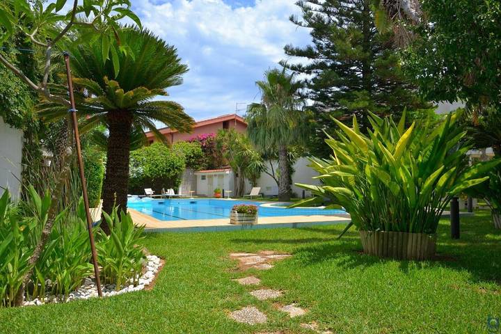 B&b per 2 persone, con Balcone e Terrazza nonché Giardino e Piscina a Palermo