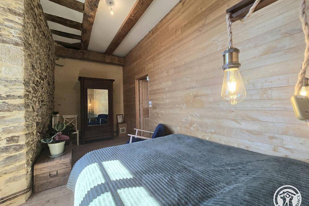 Maison périgourdine, piscine, animaux acceptés in Jumilhac-le-Grand, Parc naturel régional Périgord-Limousin