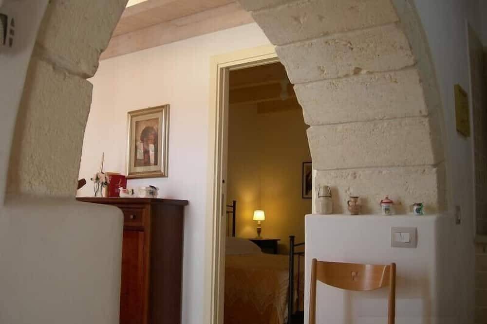 Appartement entier, Appartement confortable avec vue splendide sur la mer et terrasse Wi-Fi Gratuit in Cala Porta Vecchia, Valle D'Itria
