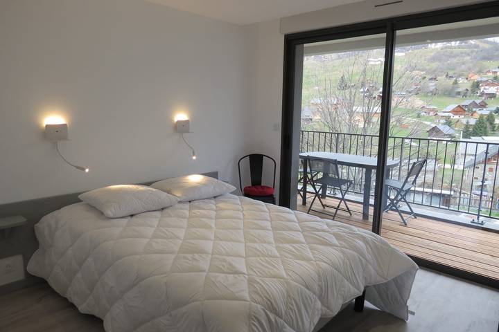 Gîte pour 8 personnes, avec balcon dans Office De Tourisme Des Albiez - 3