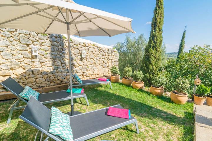 Ca Sa Tia Vicari - Chalet with private garden in Selva. Free Wifi in Selva, Mallorca Inselmitte