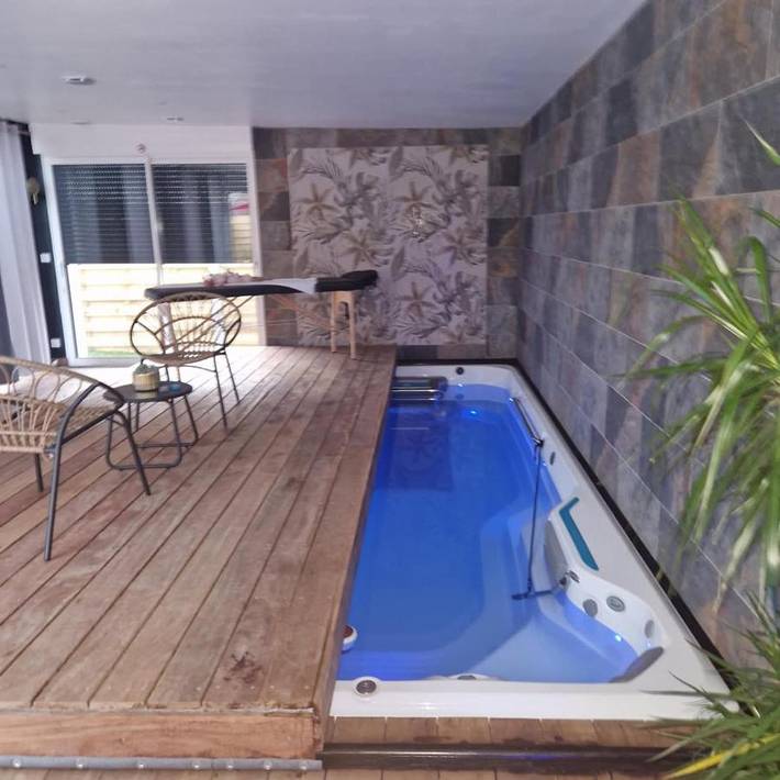 Location de vacances pour 2 personnes, avec sauna et jardin ainsi que piscine et jacuzzi à Saint-Omer - 4