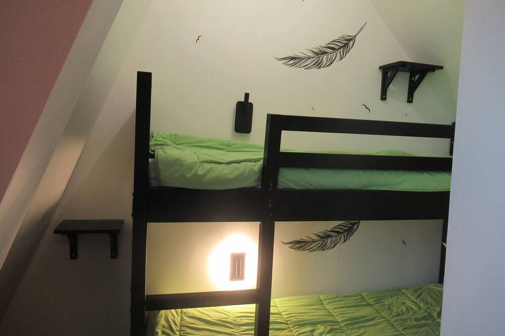 Chalet at the foot of the slopes with panoramic views of the Auvergne mountains in Chastreix-Sancy, Chastreix
