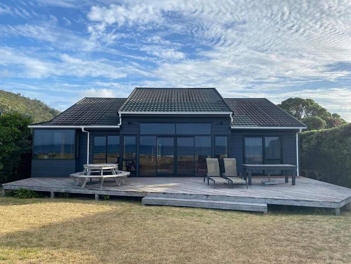Feriehus for 7 personer, med hage og terrasse i tillegg til utsikt i New Zealand