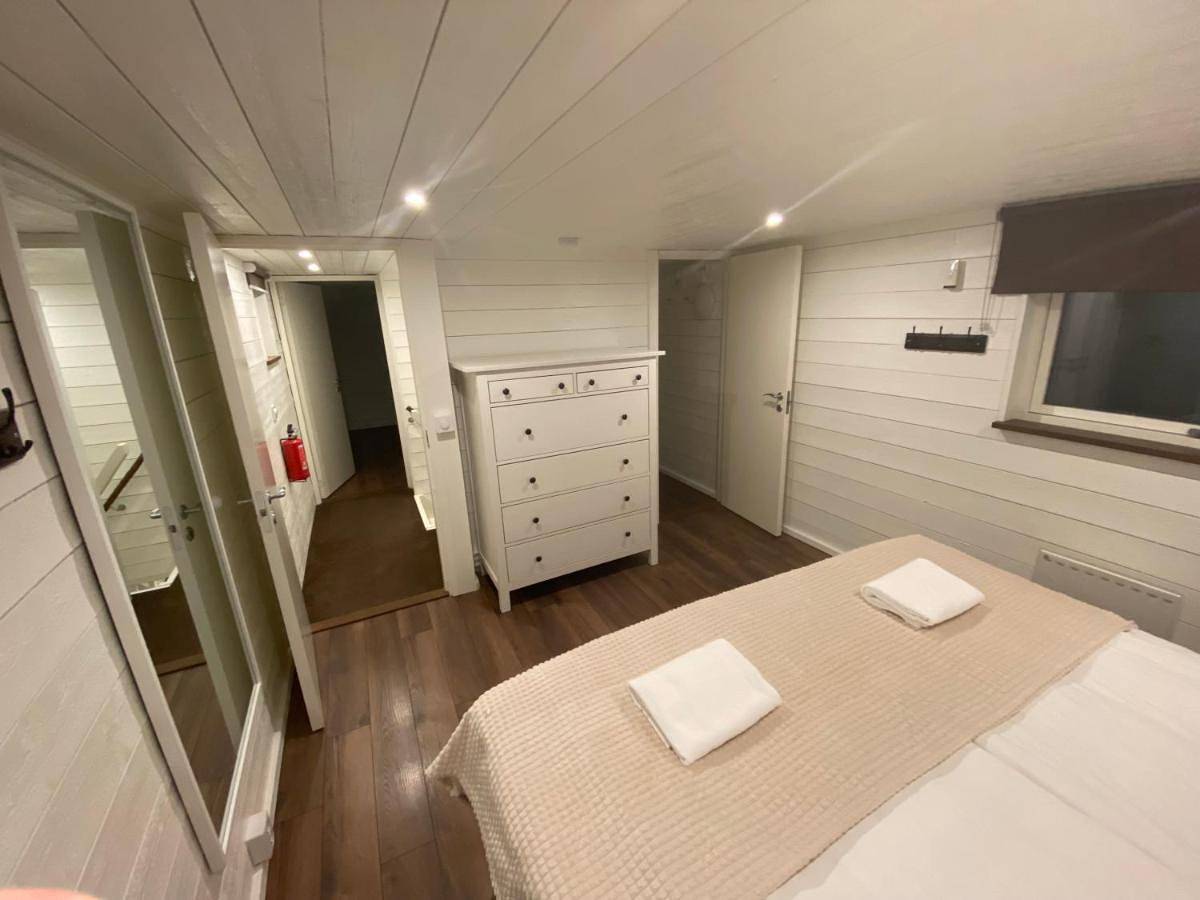 Port Hotel Ocean Villa in Karlshamns region