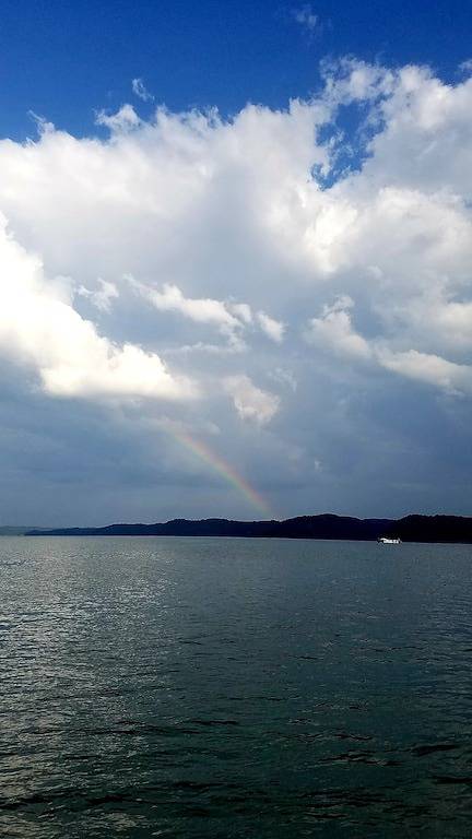 Lake House Hideaway, 1 Meile über Jamestown Marina !! in Lake Cumberland