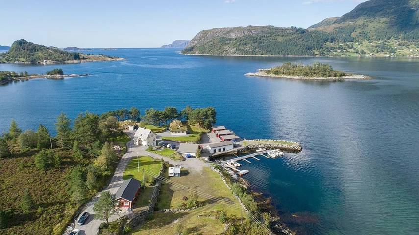 Ferienhaus für 8 Personen, mit Ausblick und Garten in Selje
