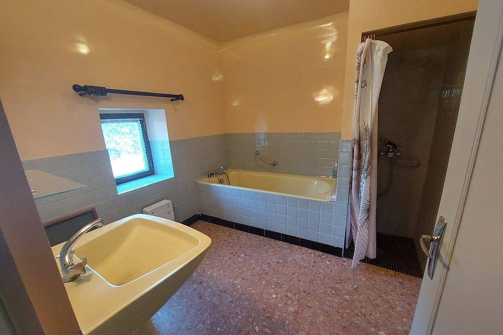 La Petite Maison du Moulin – 6 personnes au cœur des Combrailles in Servant, Puy-de-Dôme