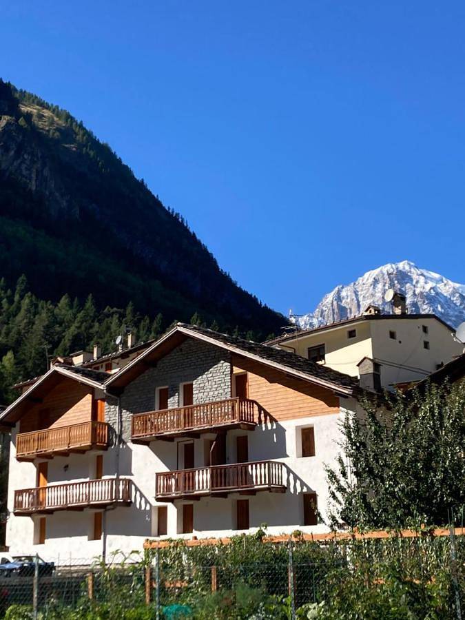 Gîte pour 4 personnes, avec vue et balcon dans Pré-Saint-Didier