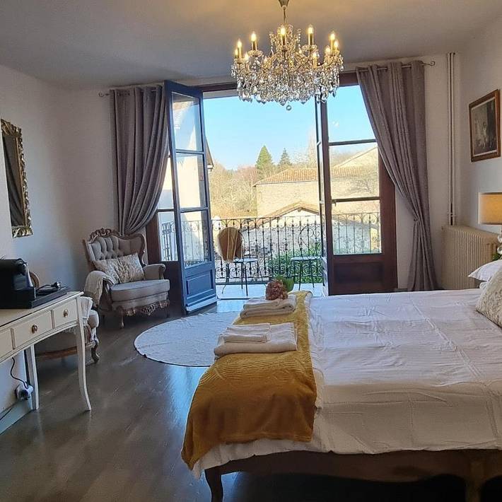 Chambre d’hôte pour 2 personnes, avec Balcon ainsi que Terrasse et Vue