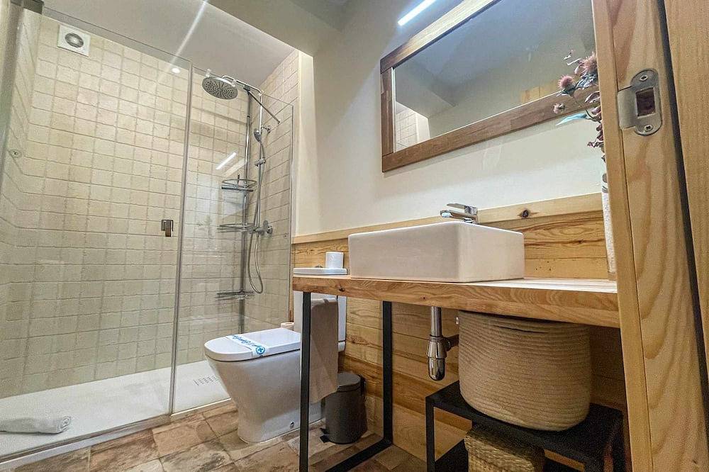 Entire apartment, Puigcerdà Cal Gatesques 3 in Puigcerdà, Catalan Pyrenees