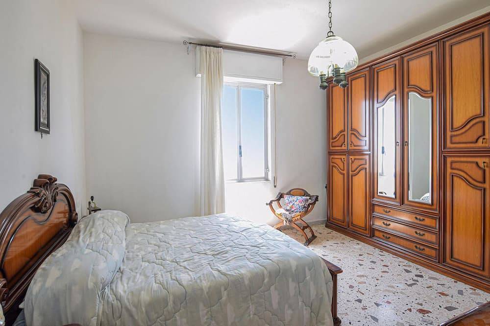 4 bedroom cozy home in Reggio Calabria in Reggio Calabria, Tyrrhenian Coast Kalabria