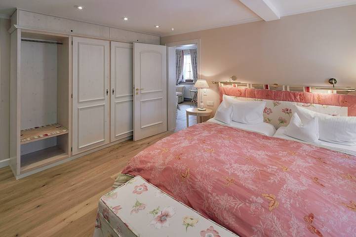 Ferienwohnung für 2 Personen, mit Balkon und Garten sowie Sauna in Sonnenbühl