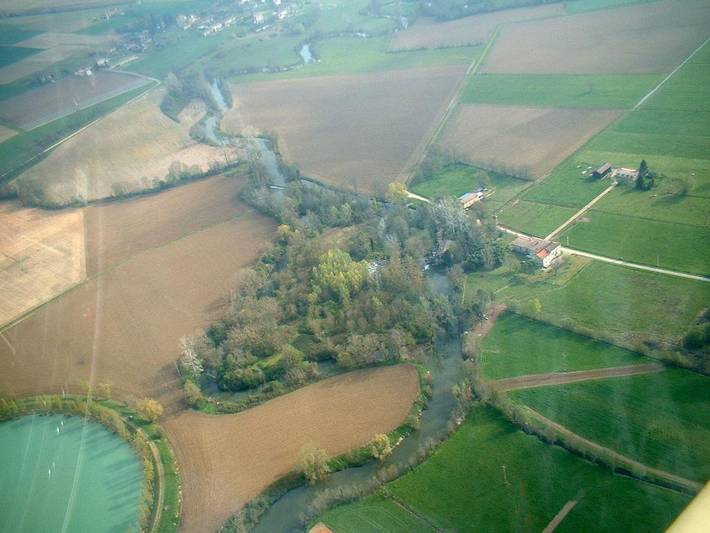 Location de vacances pour 8 personnes, avec jacuzzi ainsi que piscine et jardin à Roquebrune - 2