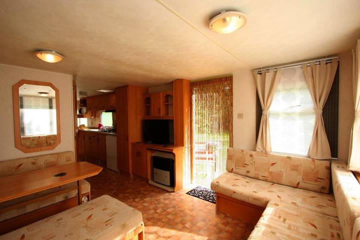 Ferienwohnung für 6 Personen, mit Terrasse und Garten sowie Sauna und Ausblick in Markgrafenheide - 2