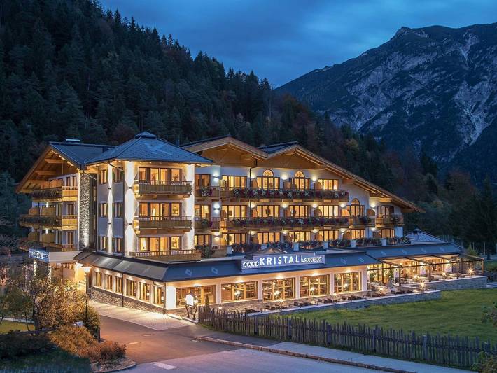 Hotel für 2 Personen, mit Pool und Garten sowie Whirlpool in Eben am Achensee - 2