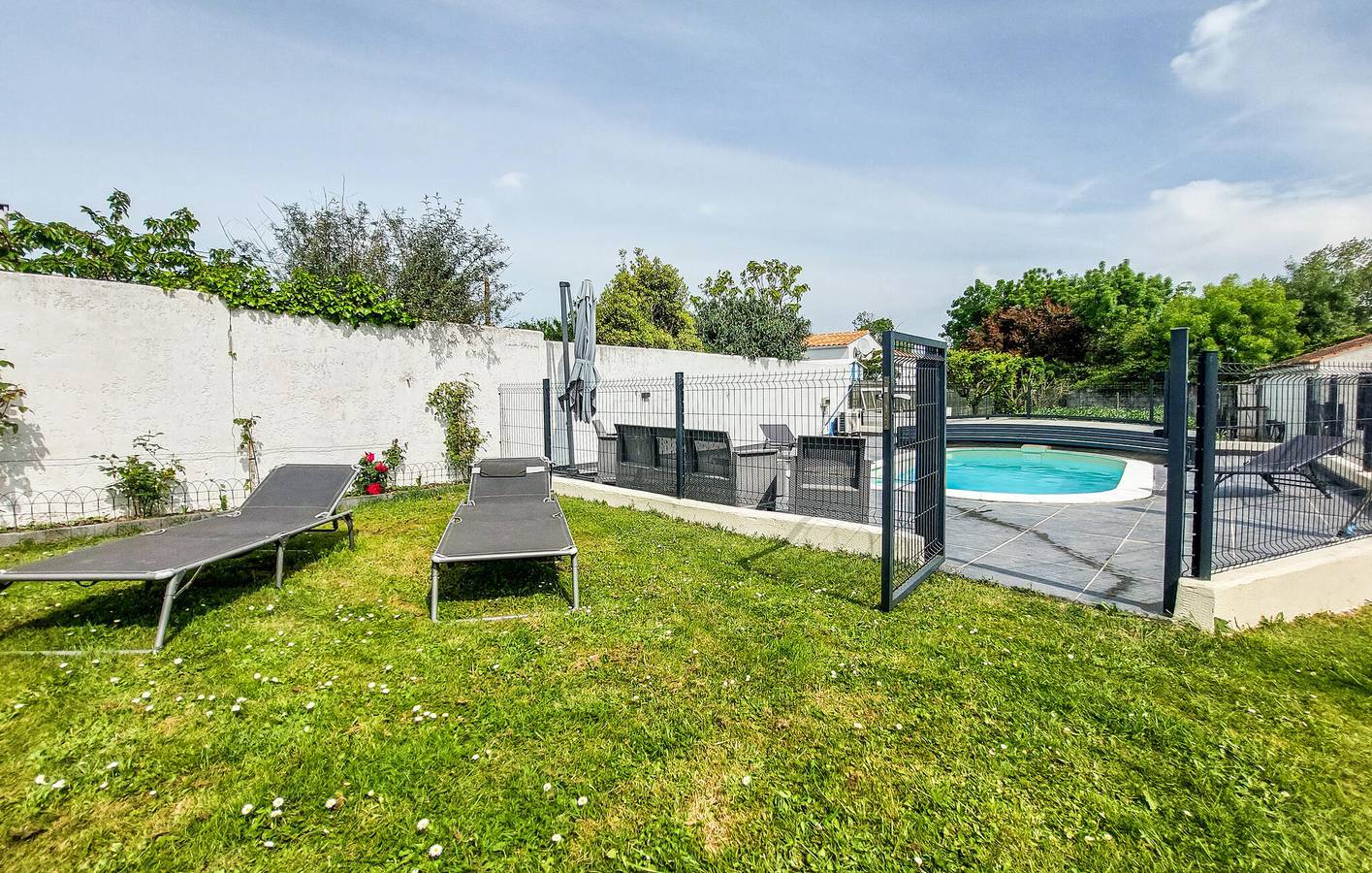 Acogedor apartamento con piscina y jardín, a 1,5 km de la playa de la Phibie in Le Château-d'Oléron, Côte de Beauté