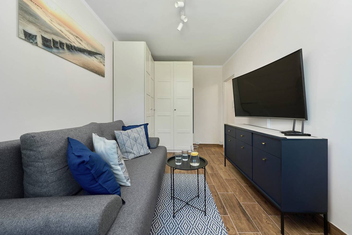 Entire studio, Krynicka 46 | Compact Studio | Netflix in Wrocław, Lower Silesia