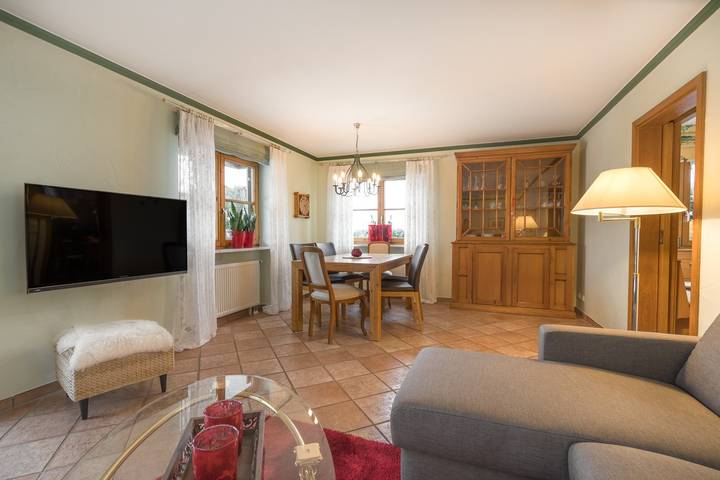 Ferienhaus für 6 Personen, mit Ausblick und Terrasse sowie Garten in Oberstdorf - 2