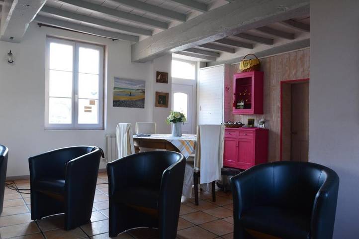 Location de vacances pour 4 personnes, avec jardin, animaux acceptés à Berville - 2