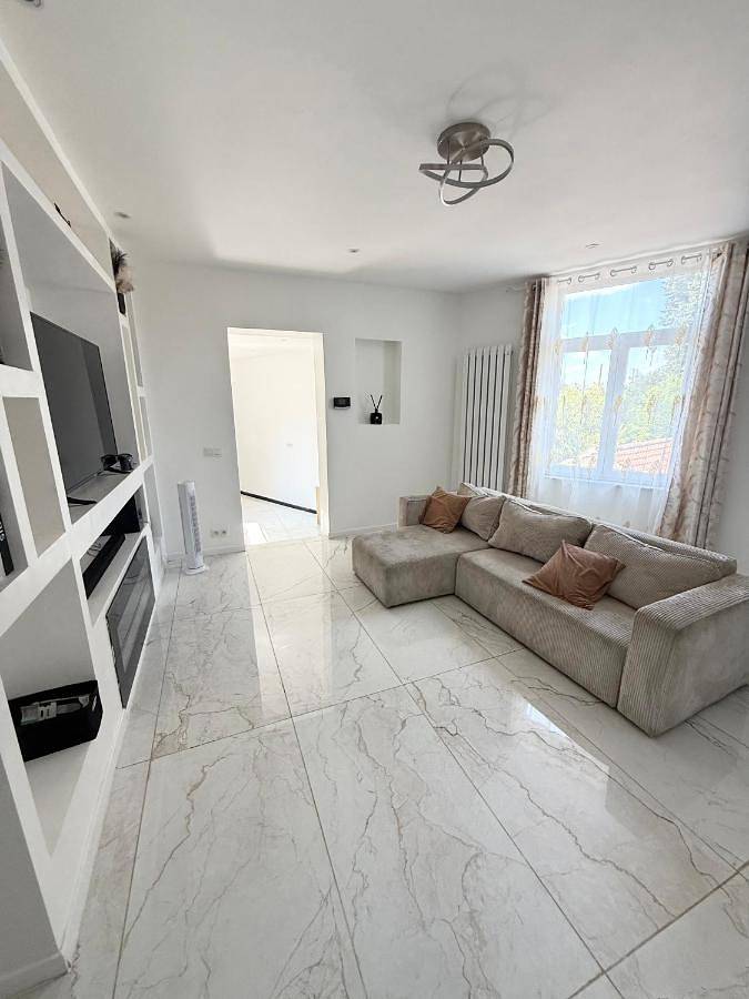 Gîte pour 5 personnes, avec Vue à Leeuw-Saint-Pierre