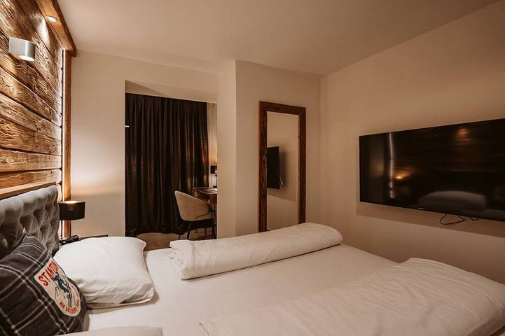 Geheel appartement, Apartment-Deluxe-Private Bathroom-Countryside view-Ski fahren in Lechtal Alps, Sankt Anton am Arlberg