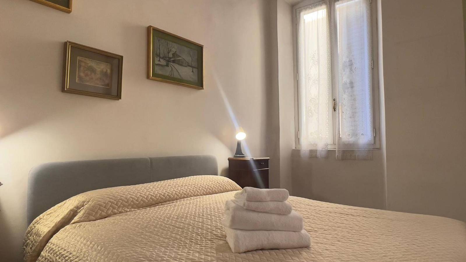 Appartement entier, Appartement 'Papavero Piazza Delfino' avec Balcon et Wi-Fi in Bergame, Province de Bergame