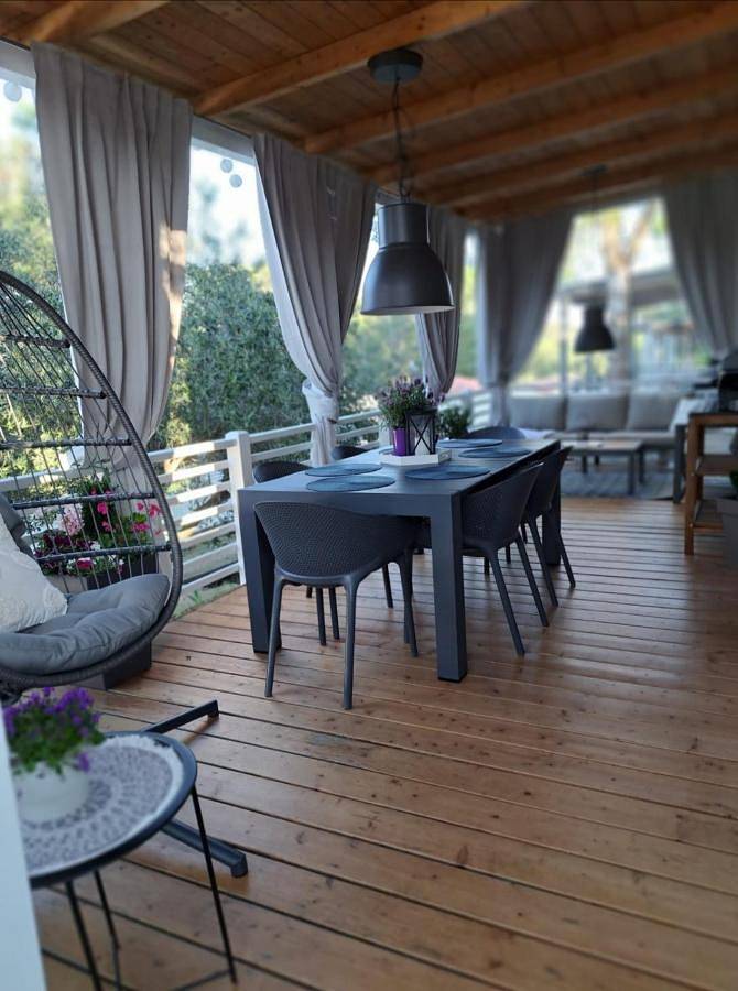 Camping pour 6 personnes, avec jardin à Tisno - 2