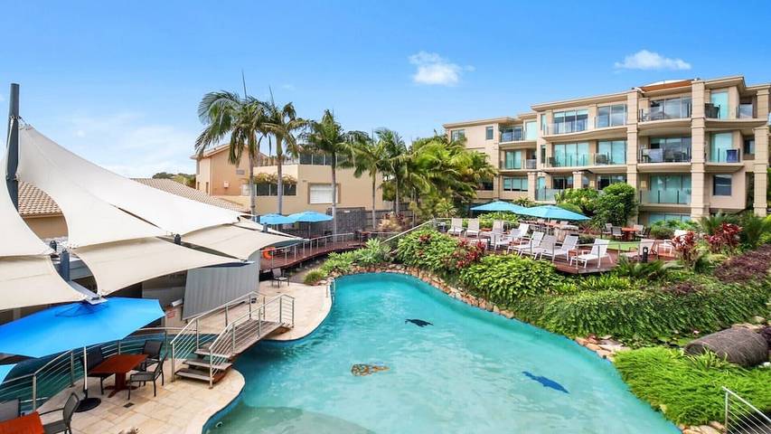 Holiday home for 6 people, with hot tub and balcony in Terrigal