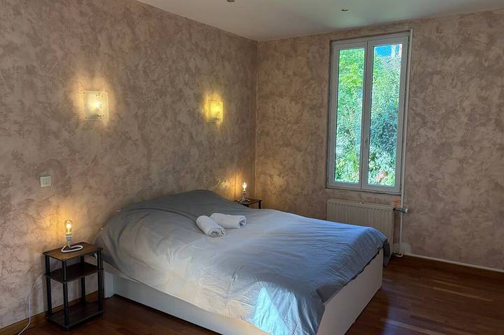 Location de vacances pour 7 personnes à Rillieux-la-Pape - 4