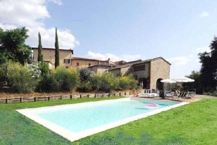 Gîte pour 6 personnes, avec Terrasse ainsi que Jardin et Piscine à Impruneta