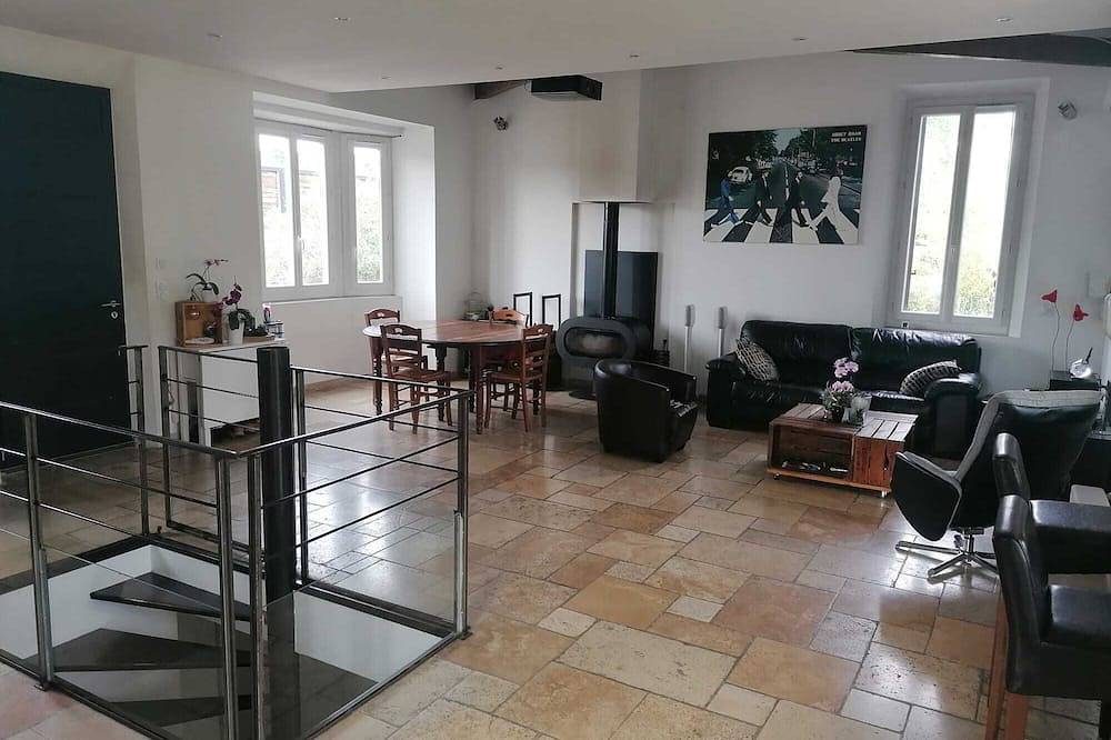 Maison Familiale Chaleureuse in Aubagne, Marseille region