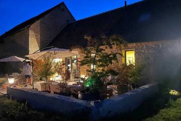 Gîte pour 6 personnes, avec jardin dans Villeneuve-en-Perseigne