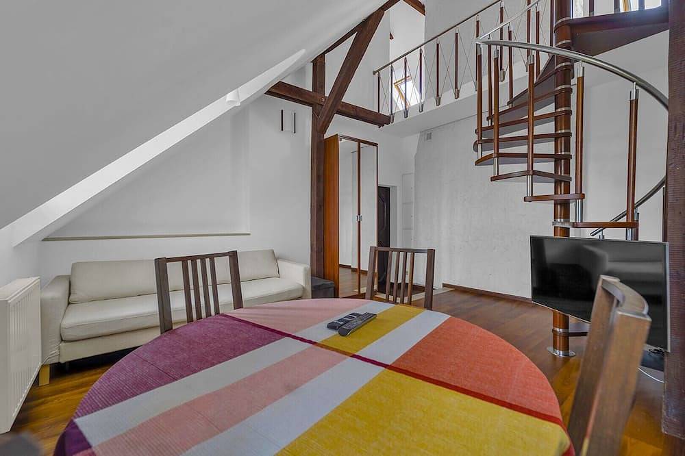 Ganze Wohnung, Rynek Nowego Miasta Two-Level Apartment in Warschau Stadtmitte, Warschau