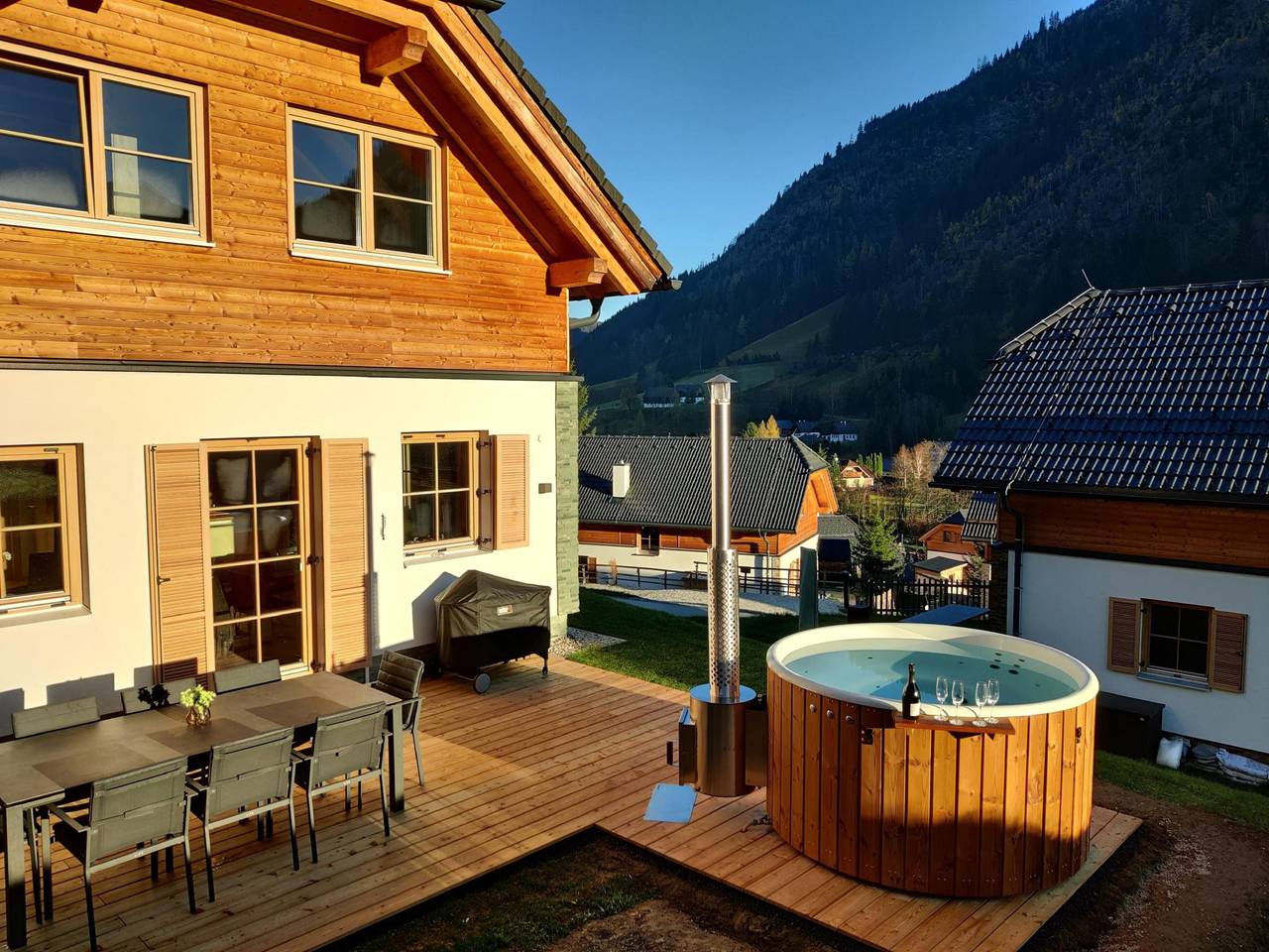 Luxus Chalet mit Sauna, Hottub und Loungeset in Rottenmanner und Wölzer Tauern, Irdning-Donnersbachtal