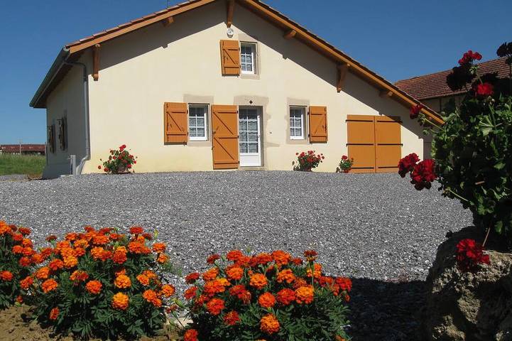 Gîte pour 4 personnes, avec jardin, animaux acceptés à Cassen