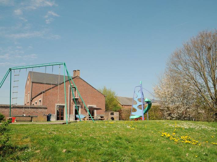 Holiday rental for 30 people, with garden and terrace, with pets in Belgium