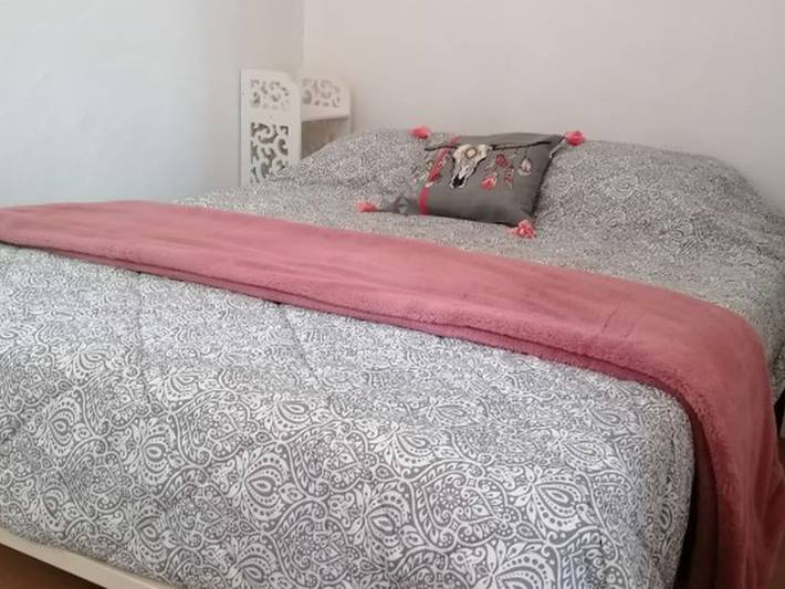 Gîte pour 2 personnes, avec Piscine à Noves - 3