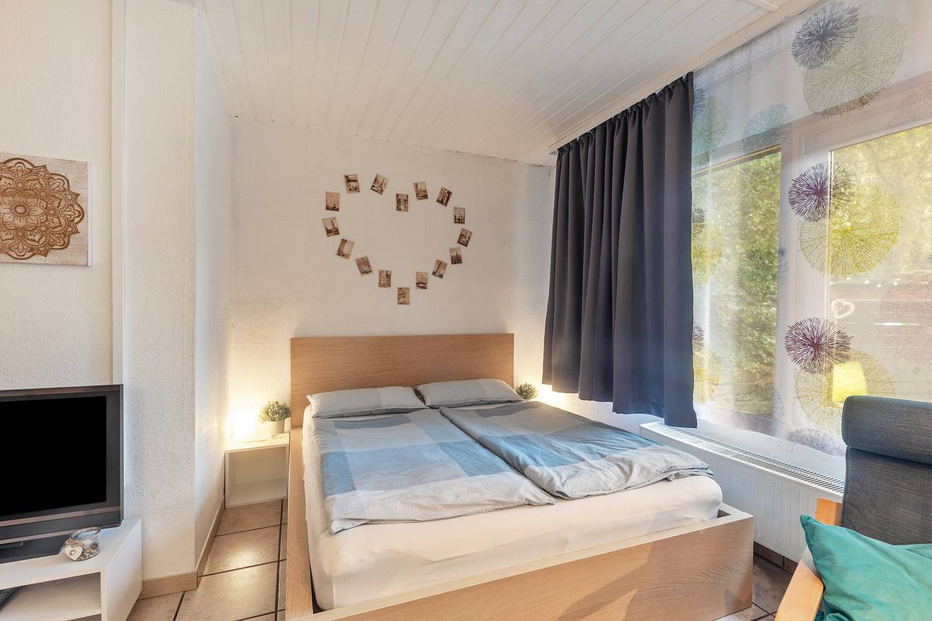 Appartement entier, Appartement '1 Zimmer' avec terrasse privée et Wi-Fi in Lohfelden, Hessisches Bergland