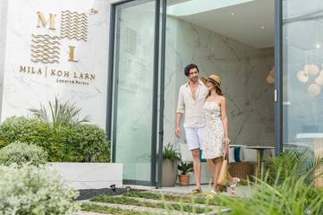 Hôtel pour 2 personnes, avec jacuzzi ainsi que piscine et jardin dans Ko Larn