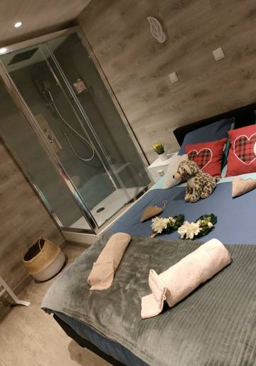 Chambre d’hôte pour 2 personnes, avec jardin et piscine dans les Alpes-de-Haute-Provence