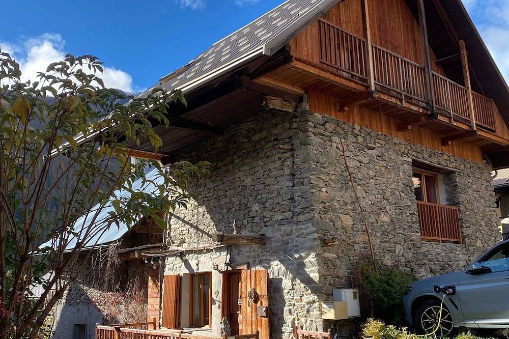 10 minutes from the ski slopes, authenticity, charm and great comfort in Vallouise, Parque Nacional de los Ecrins